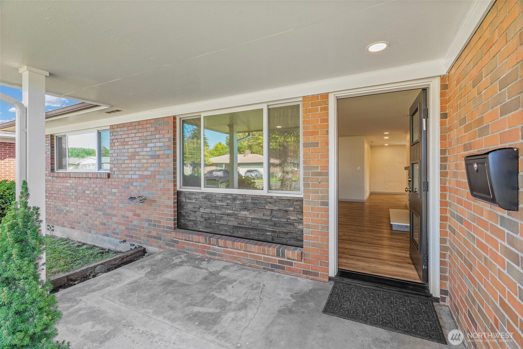 1726 Susan Avenue Property Photo 4