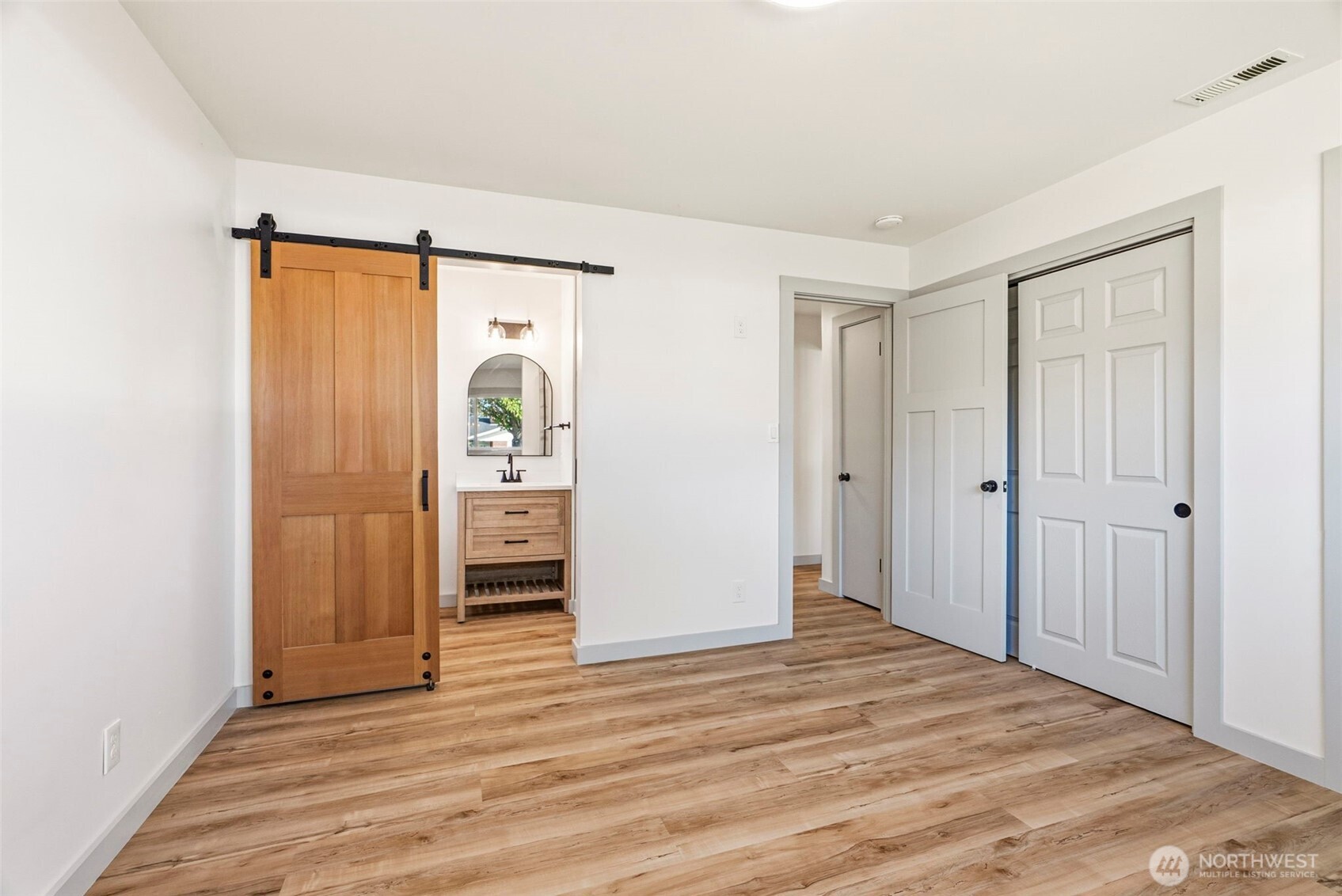 1726 Susan Avenue Property Photo 18