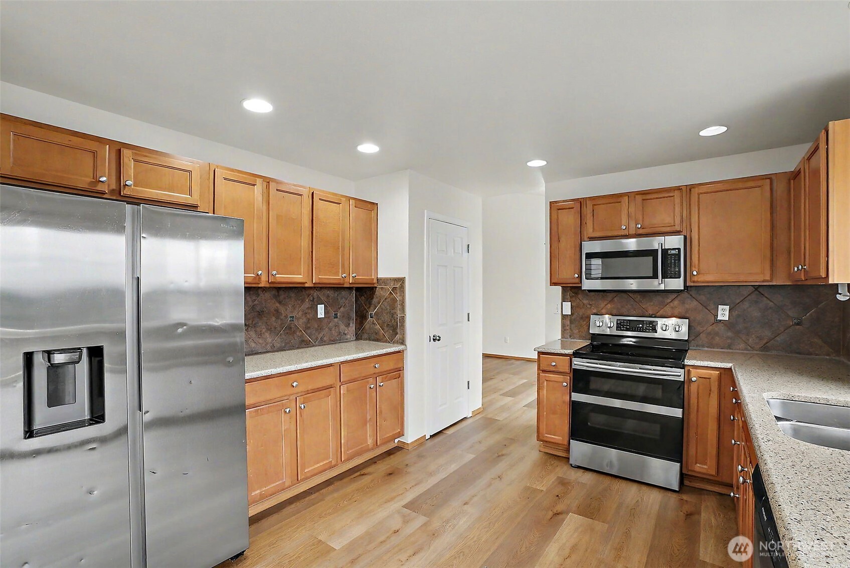 2213 189th Street Property Photo 8