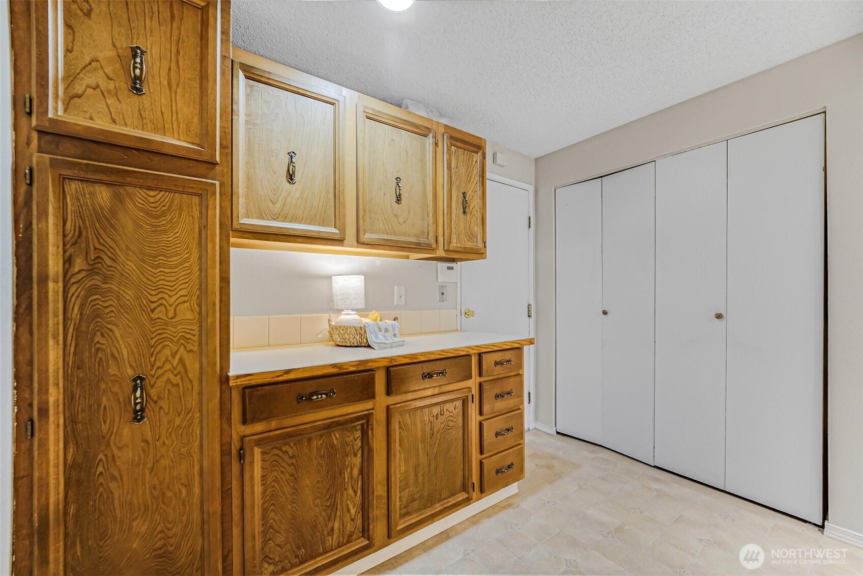 2702 Fir Street Property Photo 10