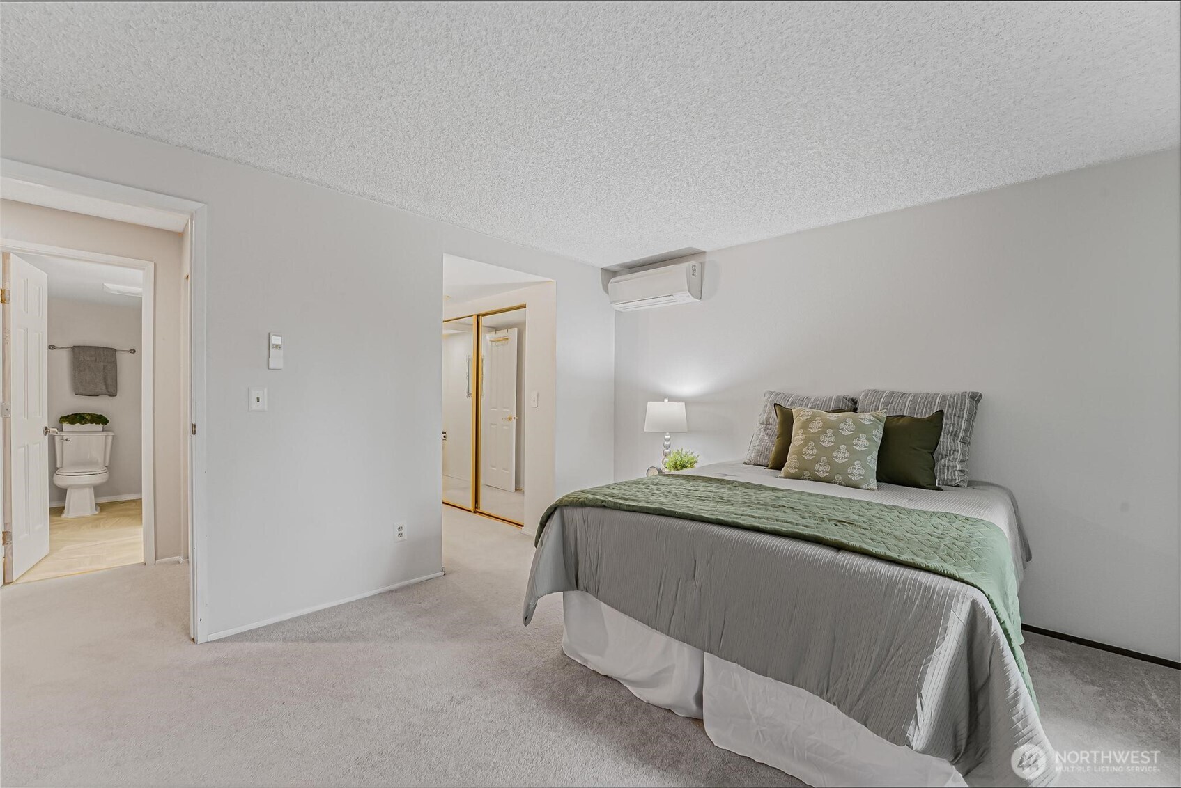 2702 Fir Street Property Photo 14
