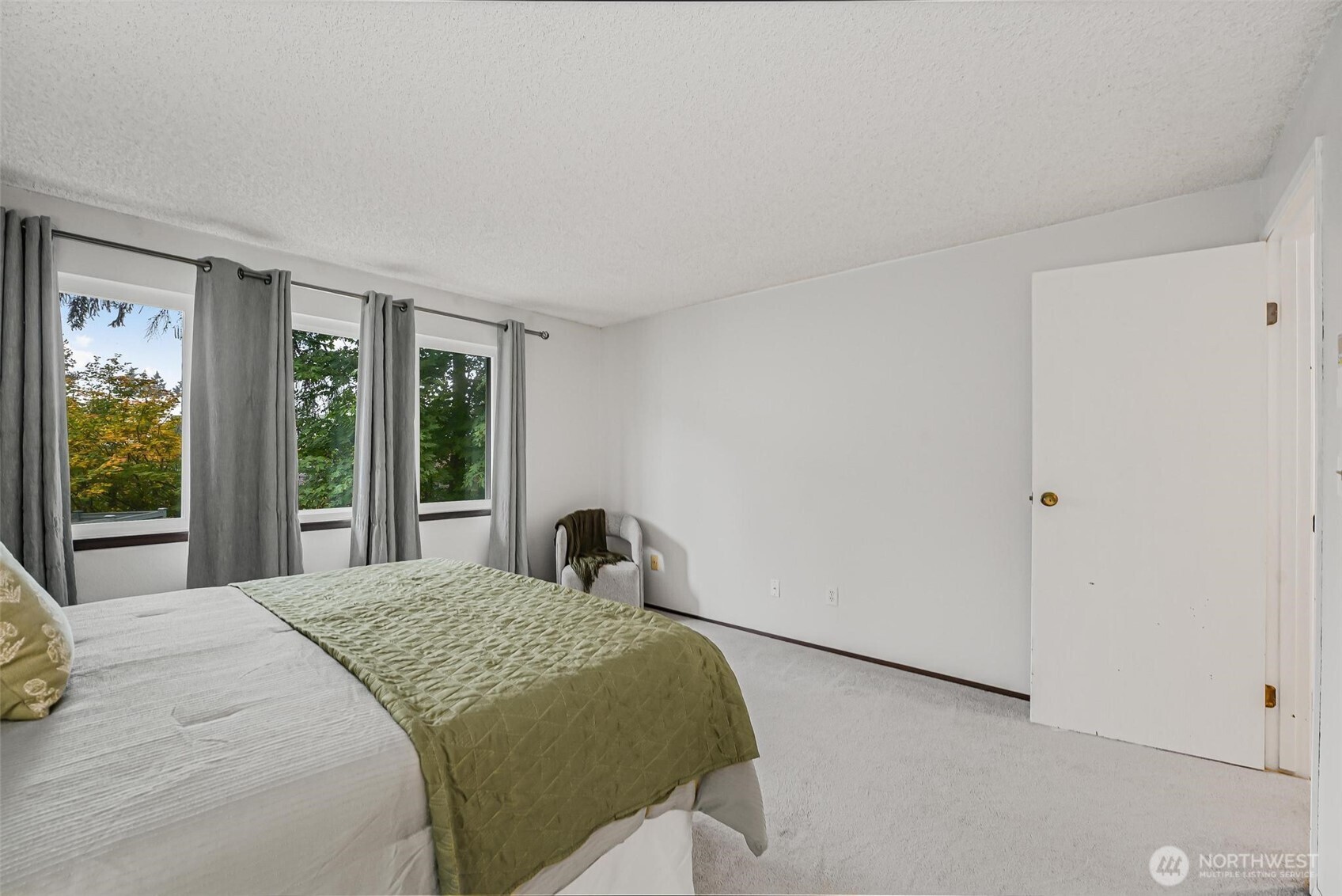 2702 Fir Street Property Photo 15