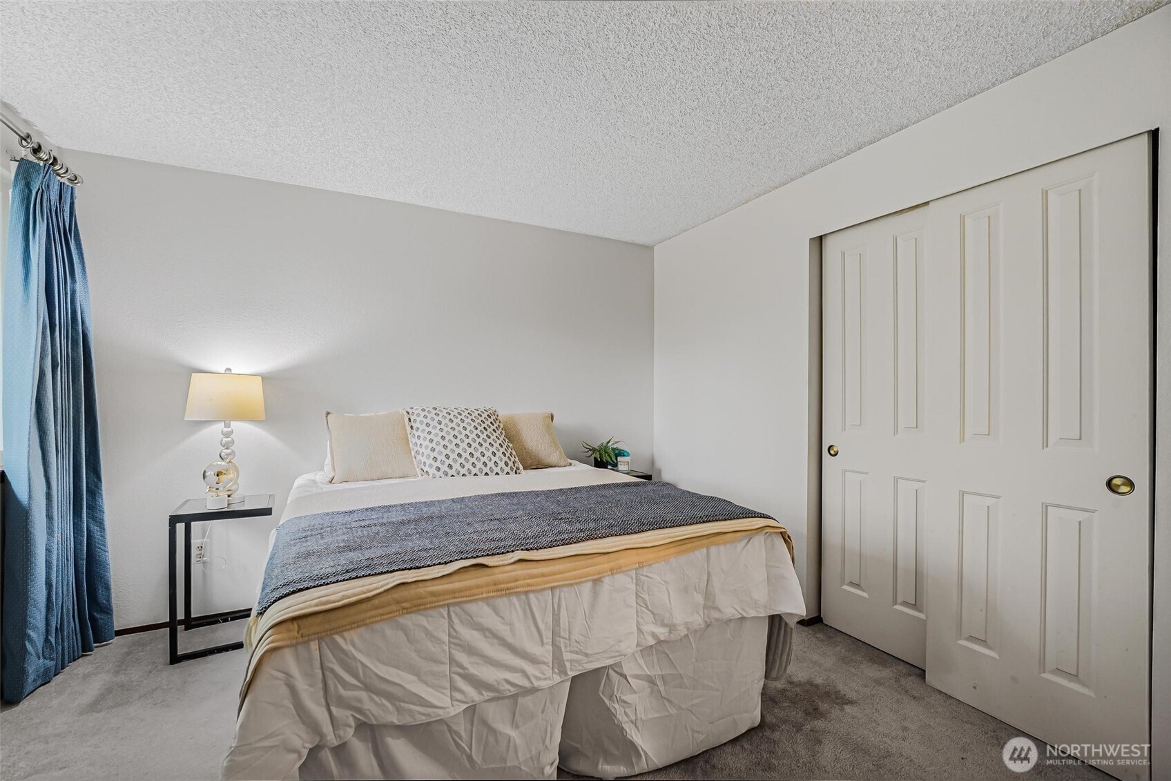 2702 Fir Street Property Photo 18