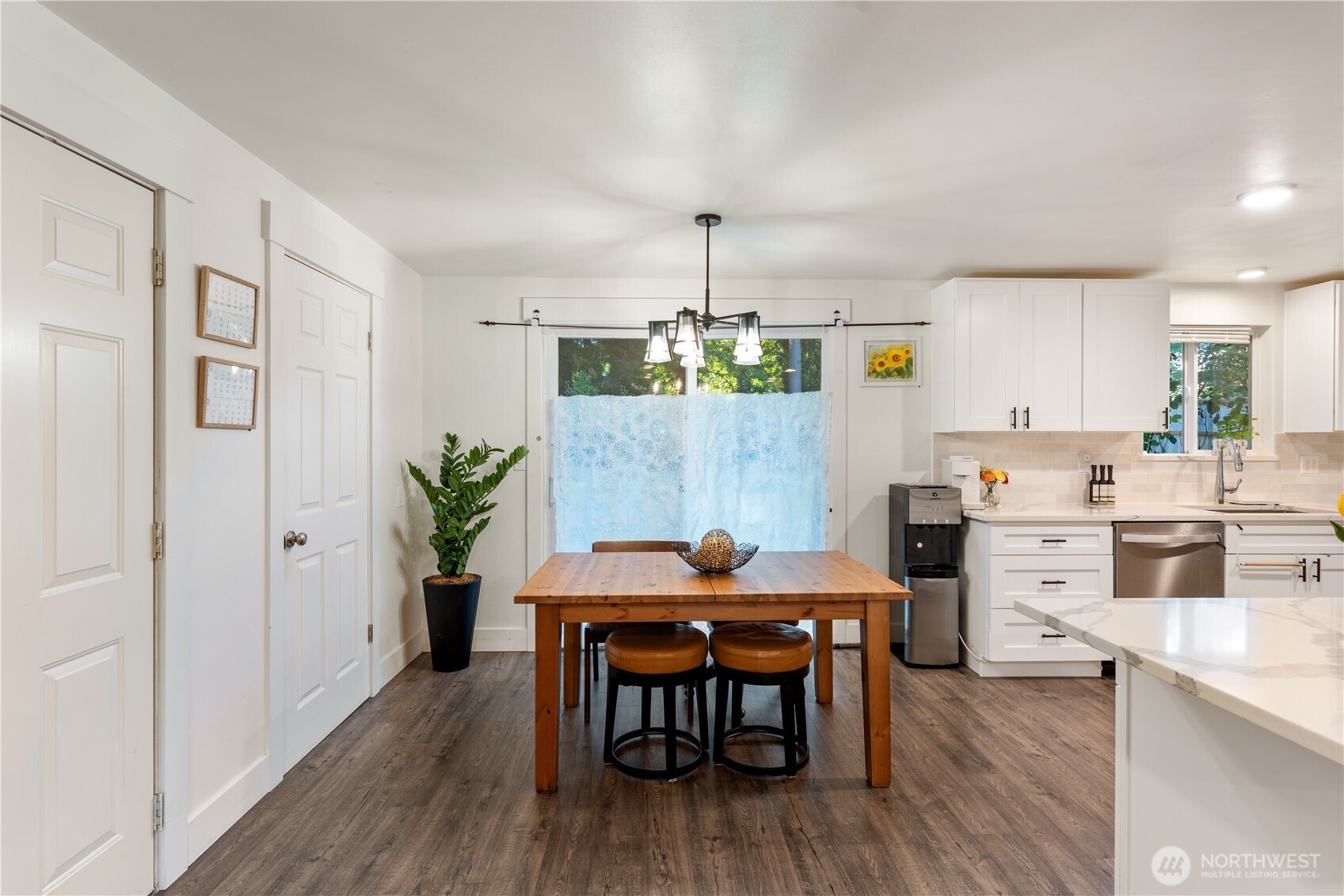7328 Heinz Place Property Photo 7