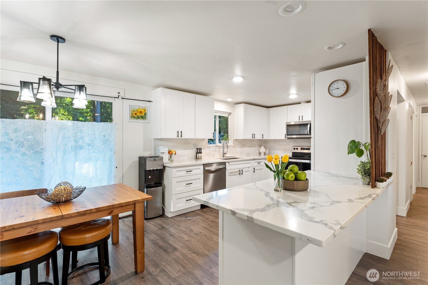 7328 Heinz Place Property Photo 9
