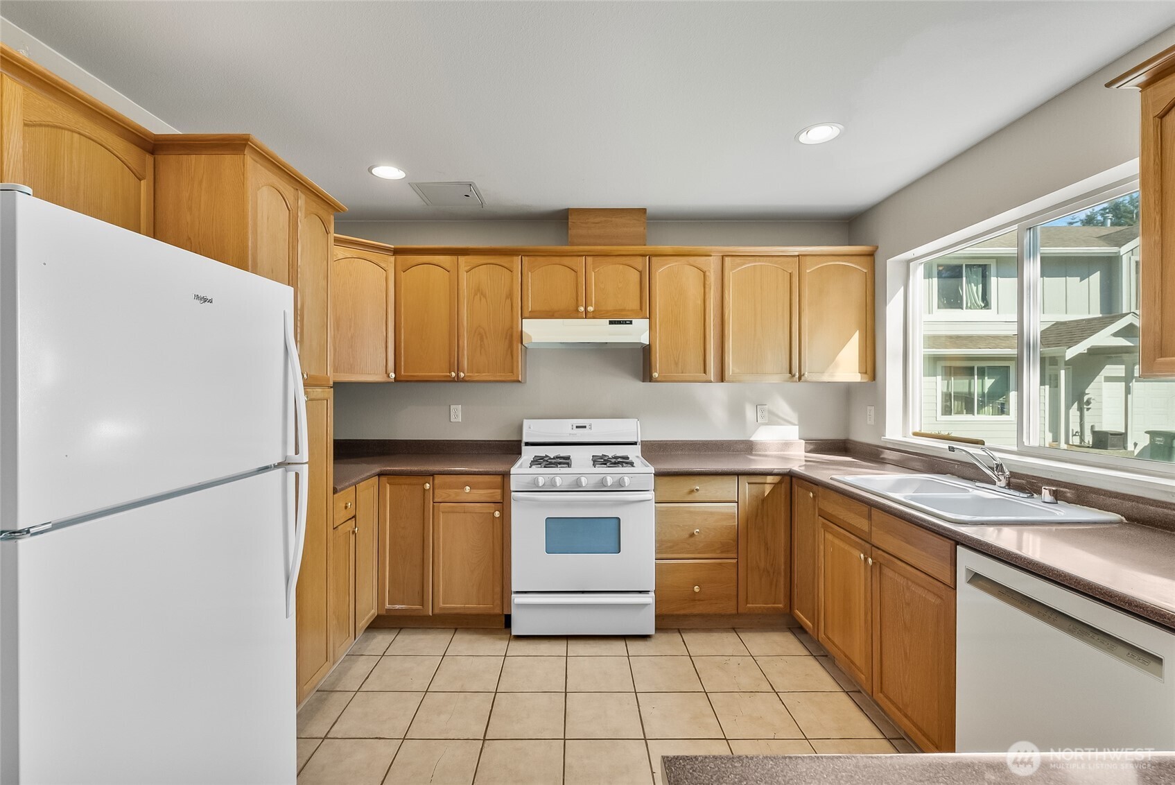 4244 Archer Drive Property Photo 3
