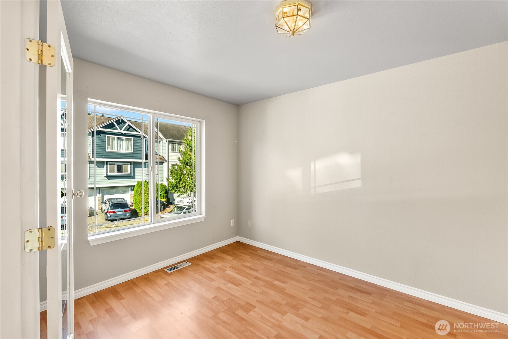 4244 Archer Drive Property Photo 8