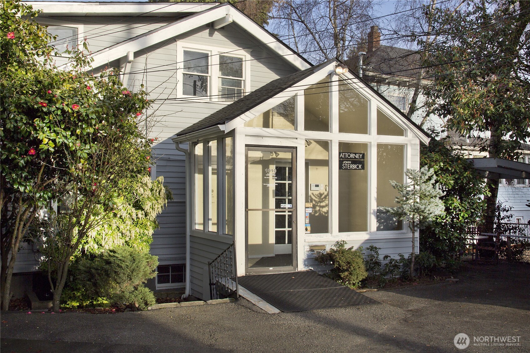 1010 S I Street Property Photo 2
