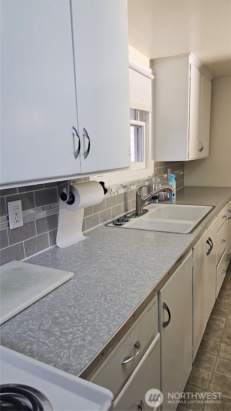 1010 S I Street Property Photo 15