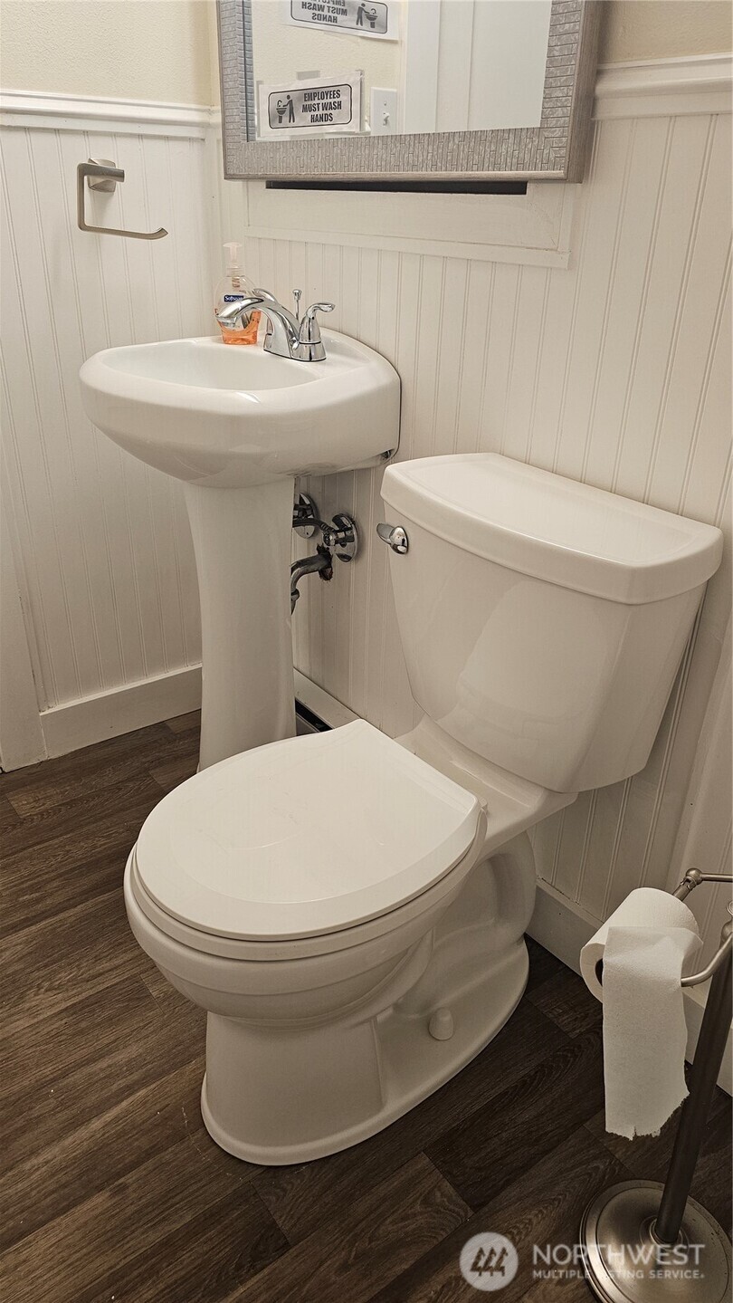 1010 S I Street Property Photo 17