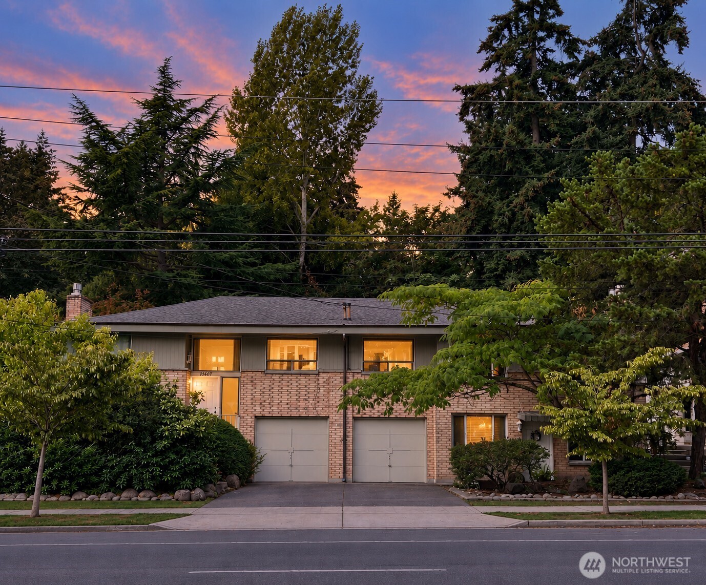 13807 Greenwood Avenue Property Photo 1