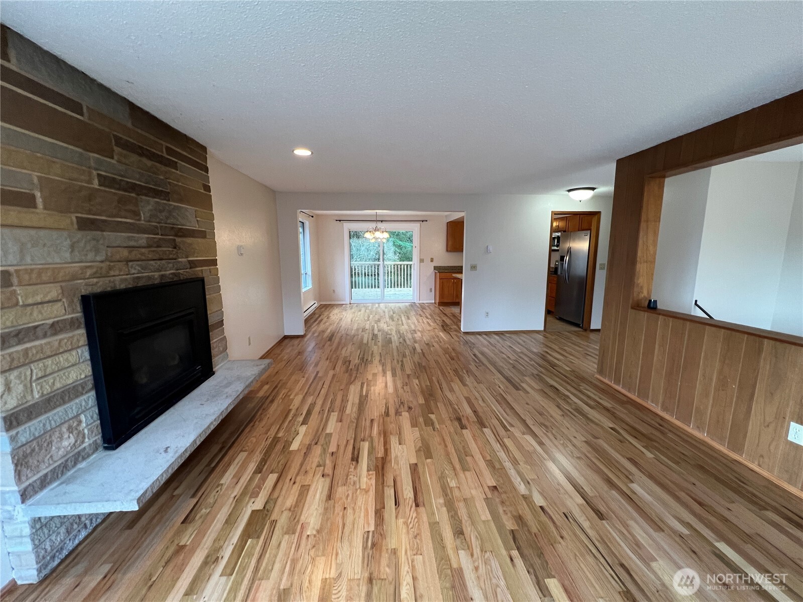 13807 Greenwood Avenue Property Photo 3