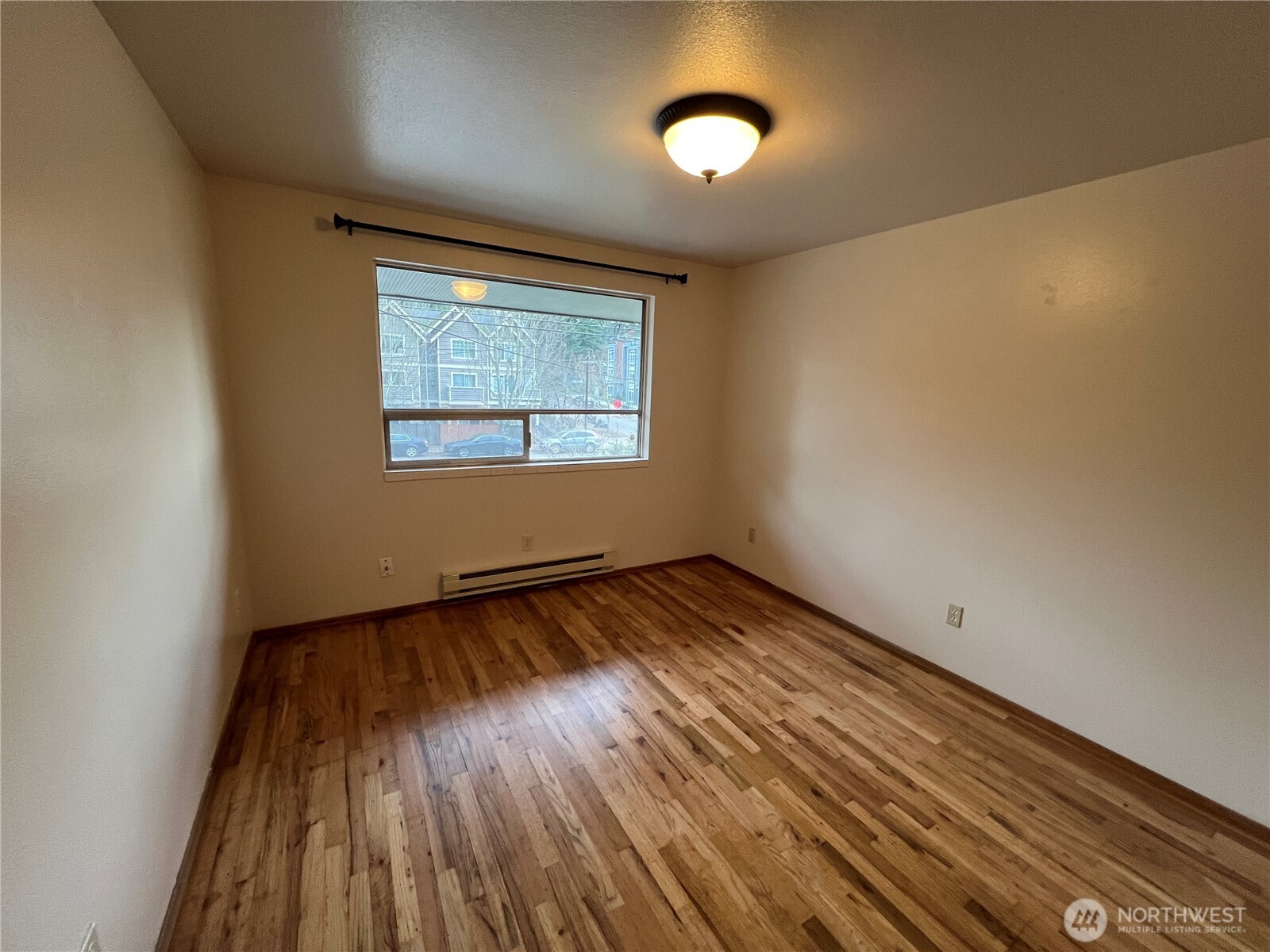 13807 Greenwood Avenue Property Photo 11
