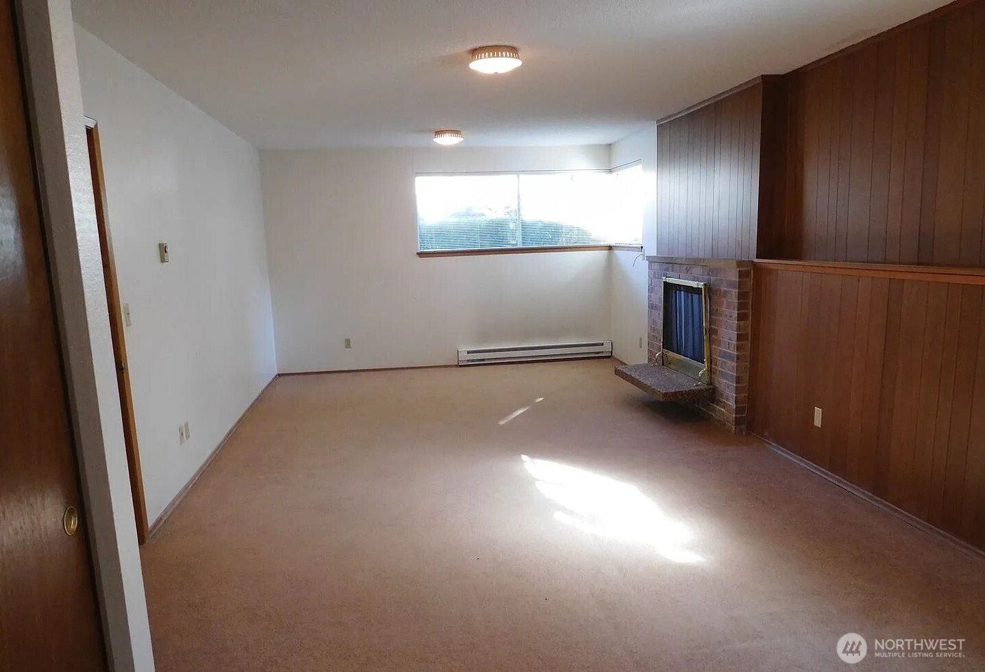 13807 Greenwood Avenue Property Photo 15