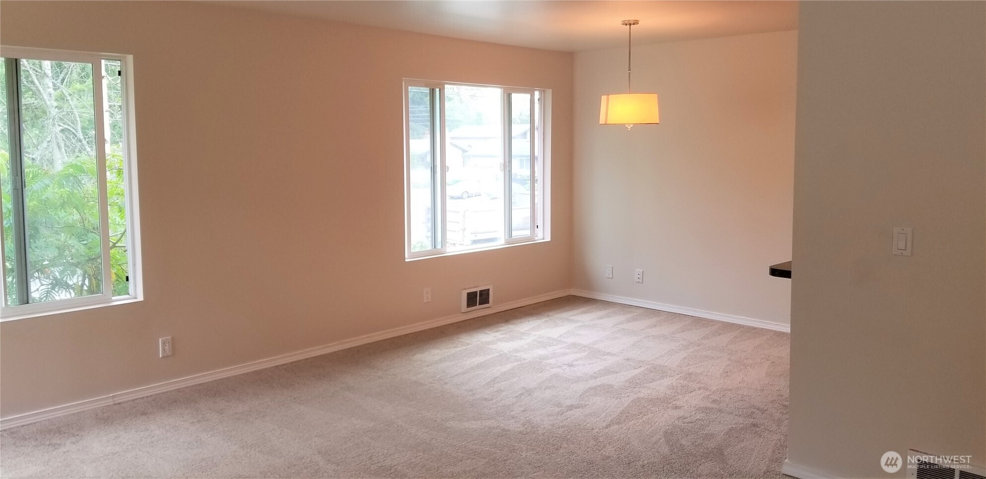 13807 Greenwood Avenue Property Photo 21