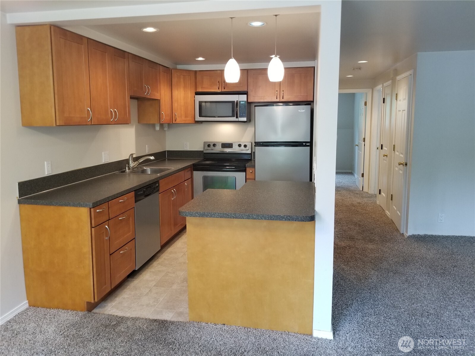 13807 Greenwood Avenue Property Photo 29
