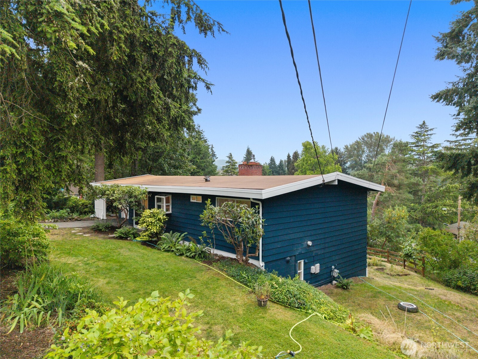 15805 Se 12th Place Property Photo 2