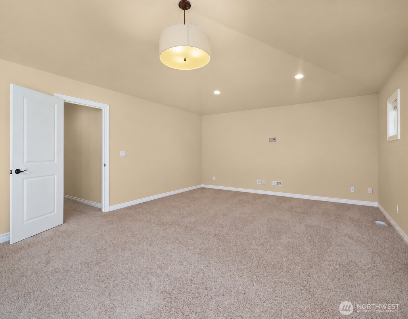 9815 224th Street Property Photo 23