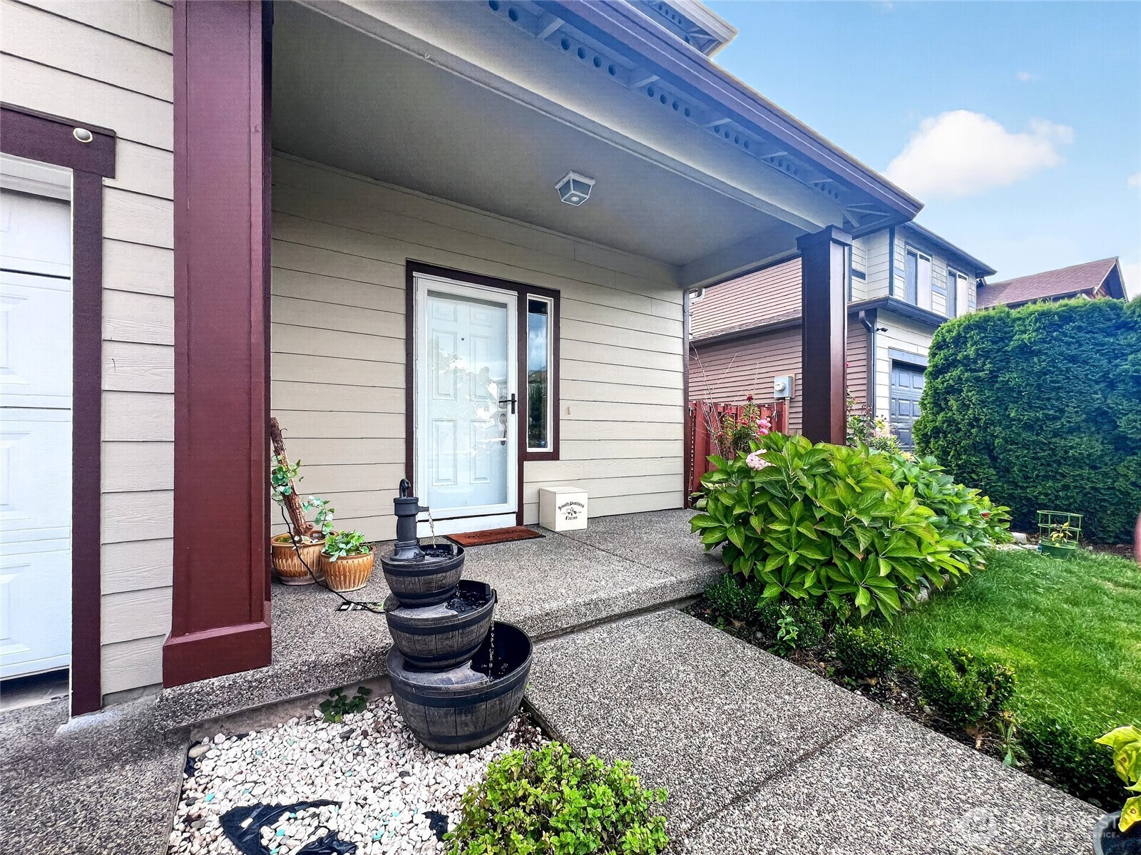 6321 Thomas Place Property Photo 3