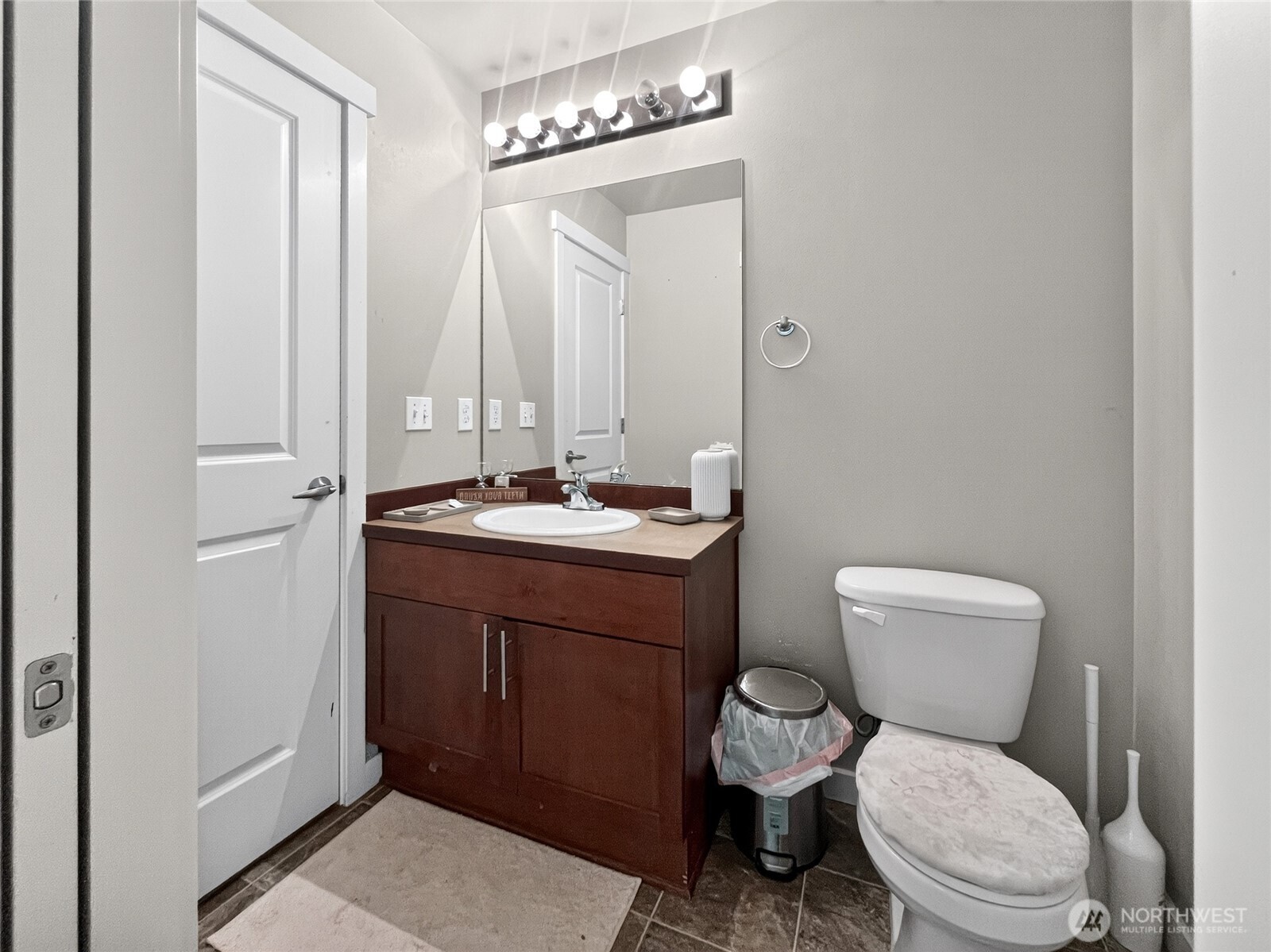 6321 Thomas Place Property Photo 24