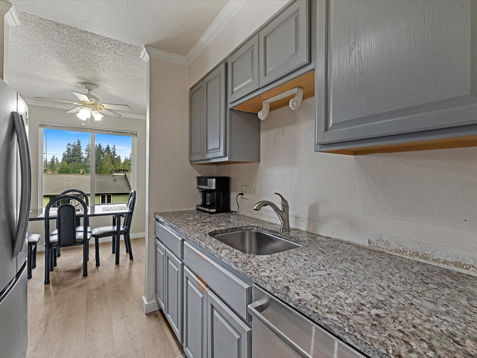 423 75th Street A-9 Property Photo 4