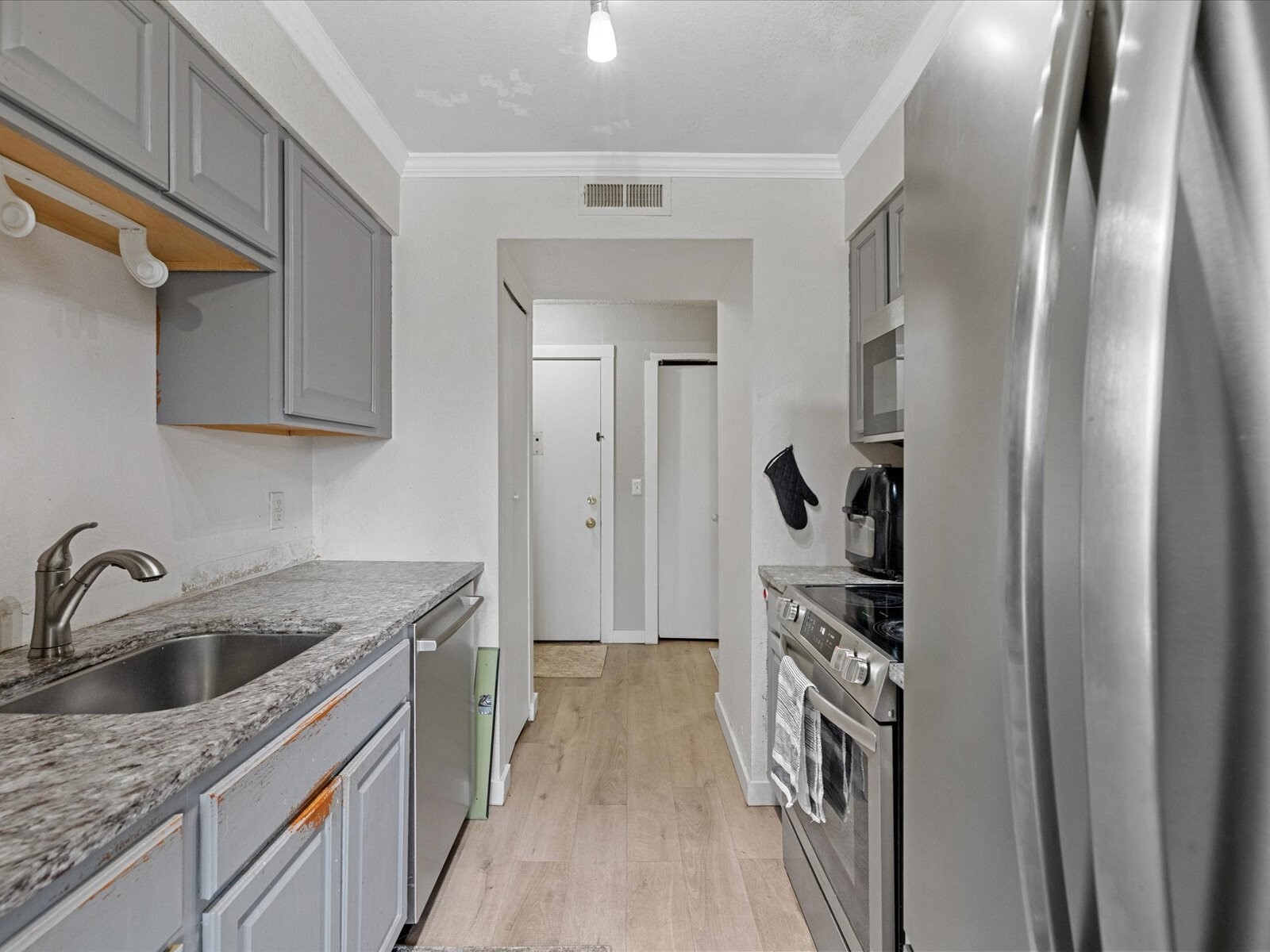 423 75th Street A-9 Property Photo 5