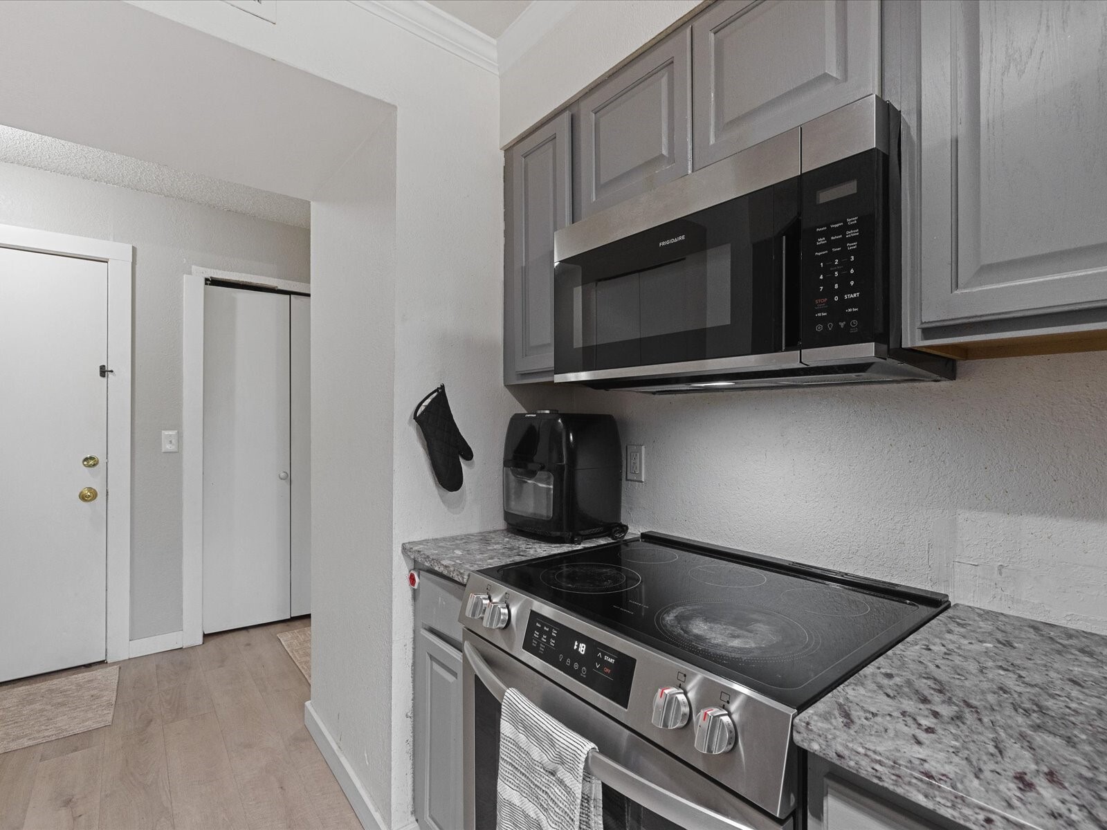 423 75th Street A-9 Property Photo 6