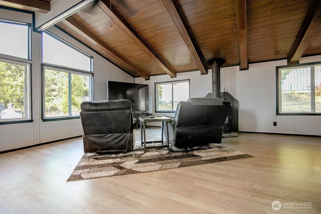 2746 S Silver Lake Road Property Photo 5