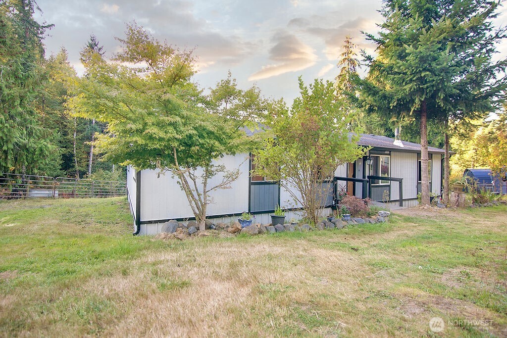 2746 S Silver Lake Road Property Photo 30