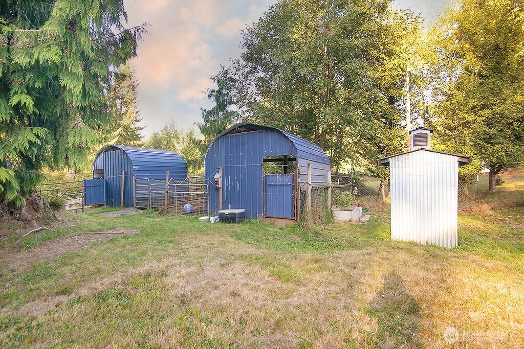 2746 S Silver Lake Road Property Photo 31