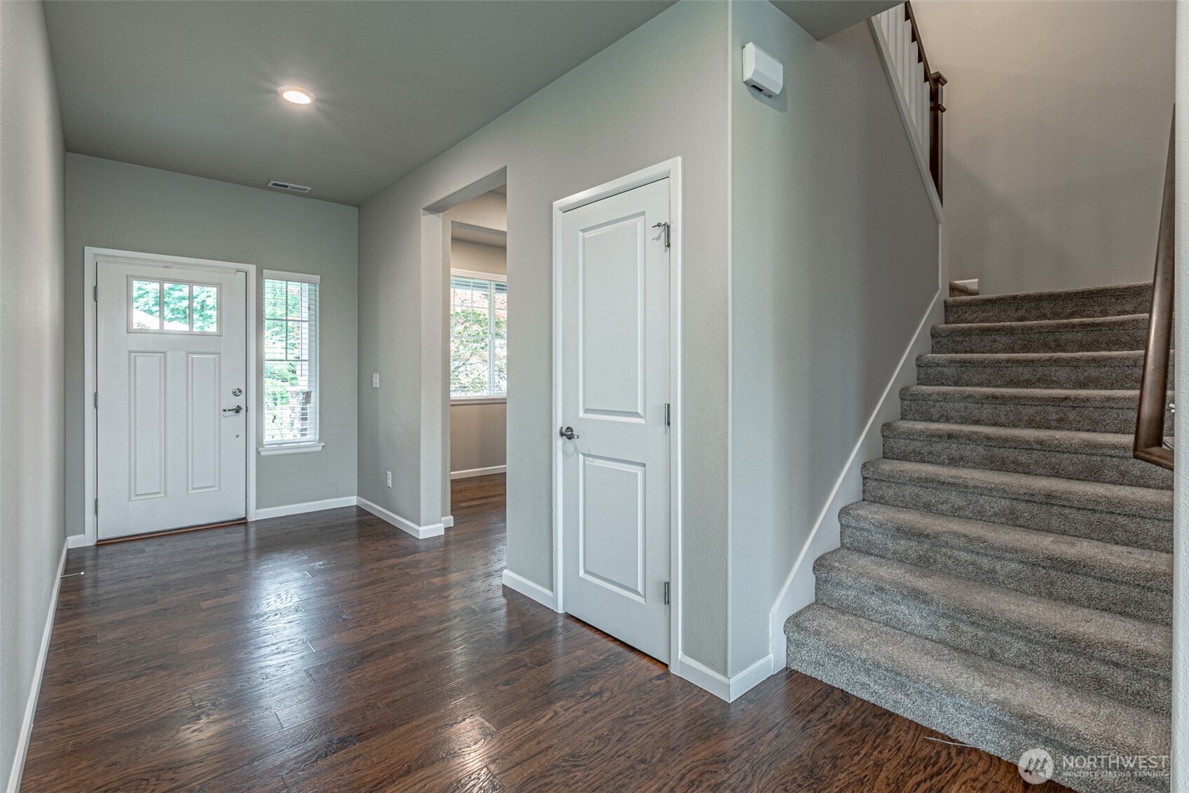 7312 Ashdown Lane Property Photo 3