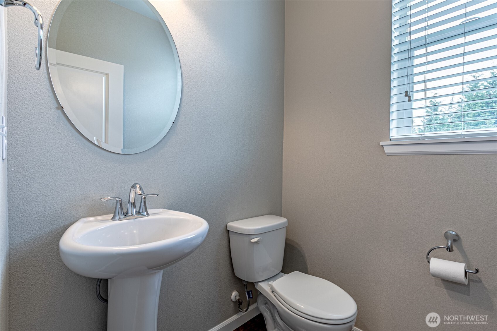 7312 Ashdown Lane Property Photo 10