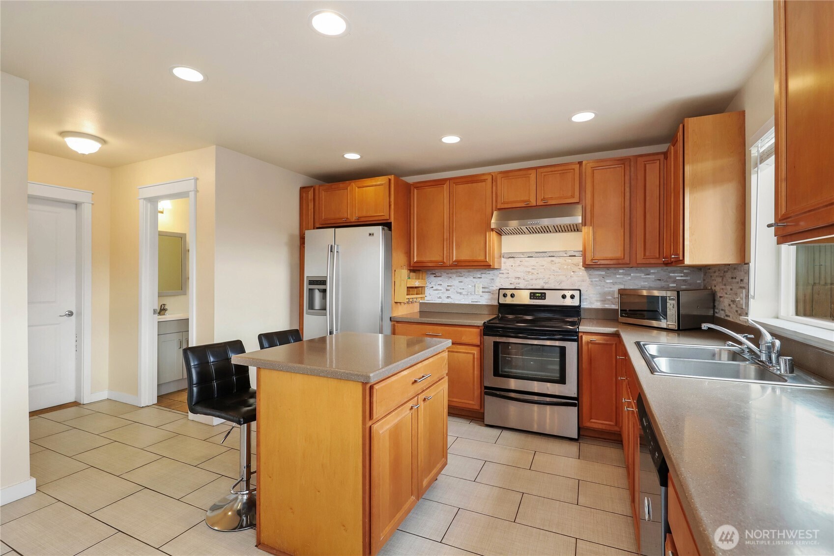 1216 Humphrey Avenue Property Photo 14