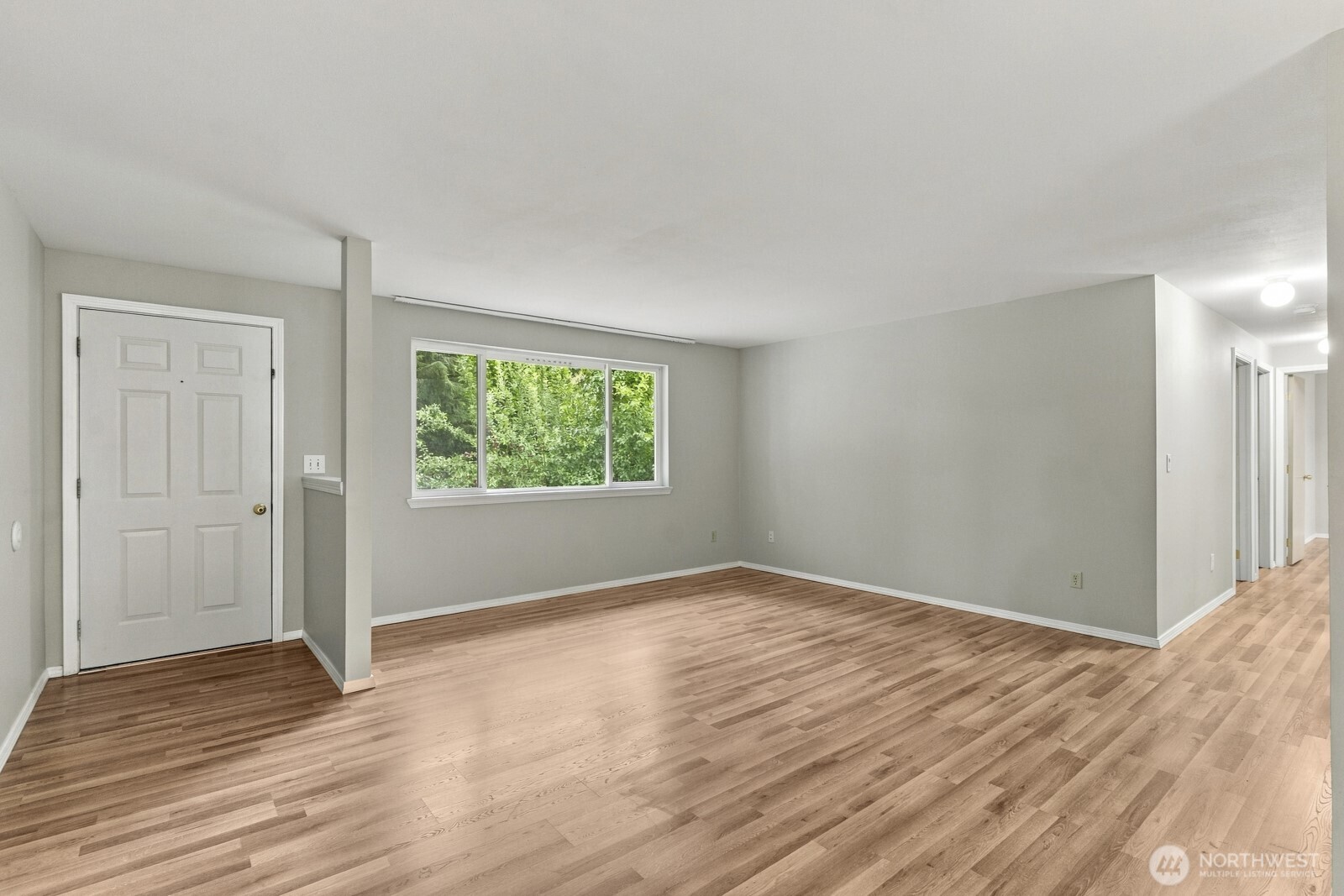 660 Ne Barbara Boulevard Property Photo 6