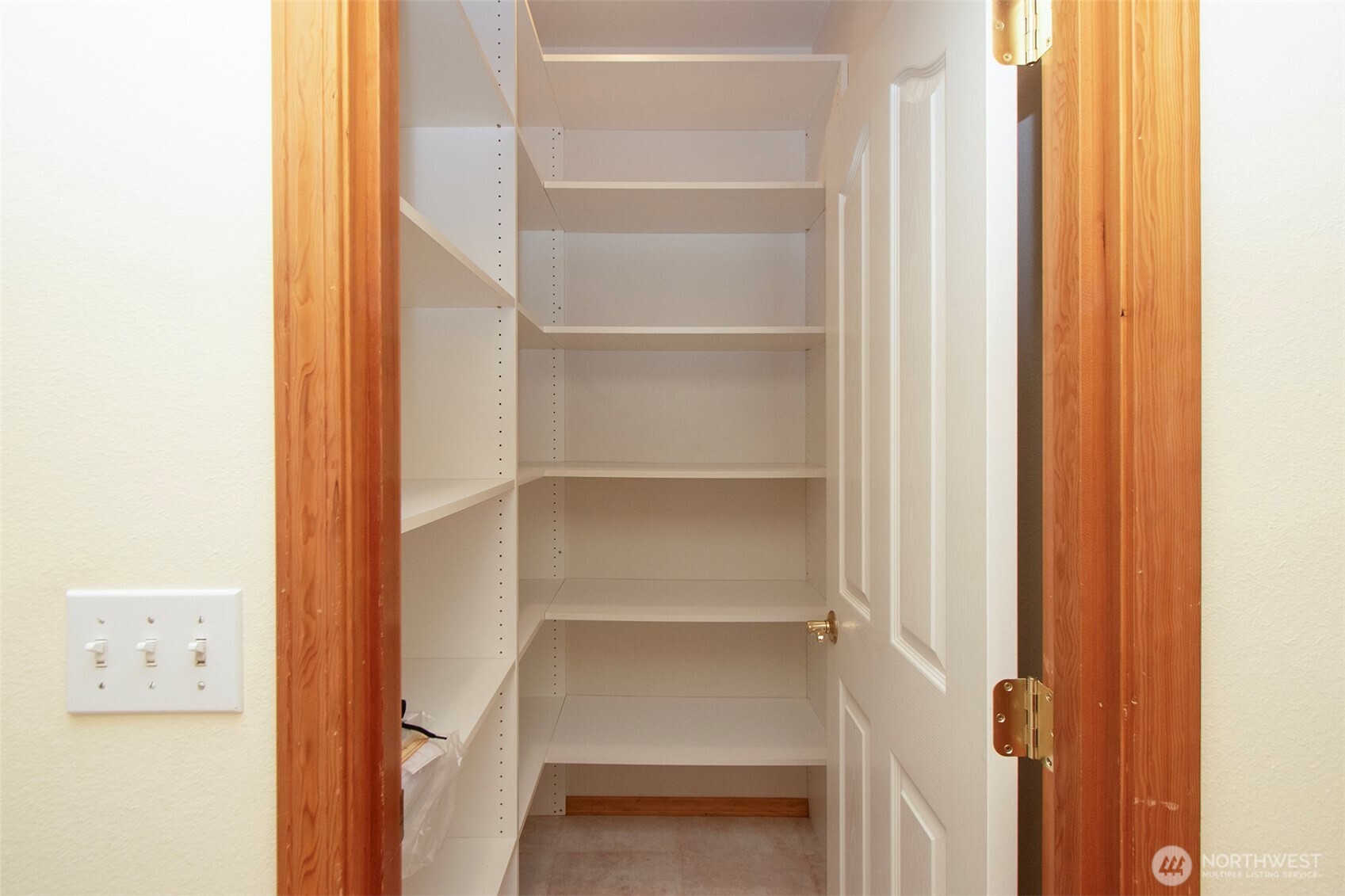 835 Church Avenue Property Photo 12