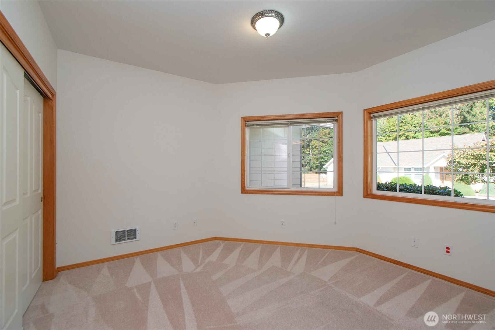 835 Church Avenue Property Photo 15