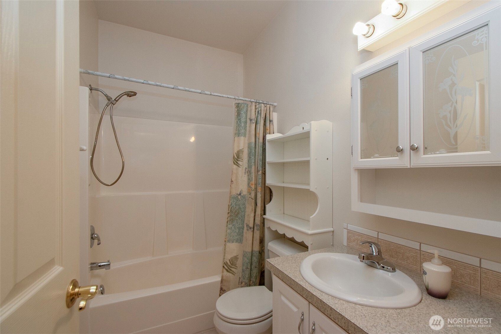 835 Church Avenue Property Photo 18
