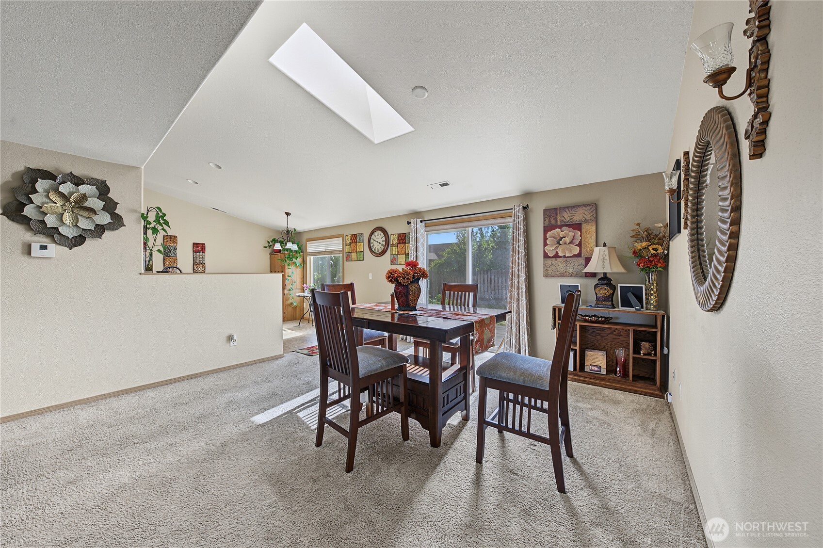 216 N Tamer Lane Property Photo 6
