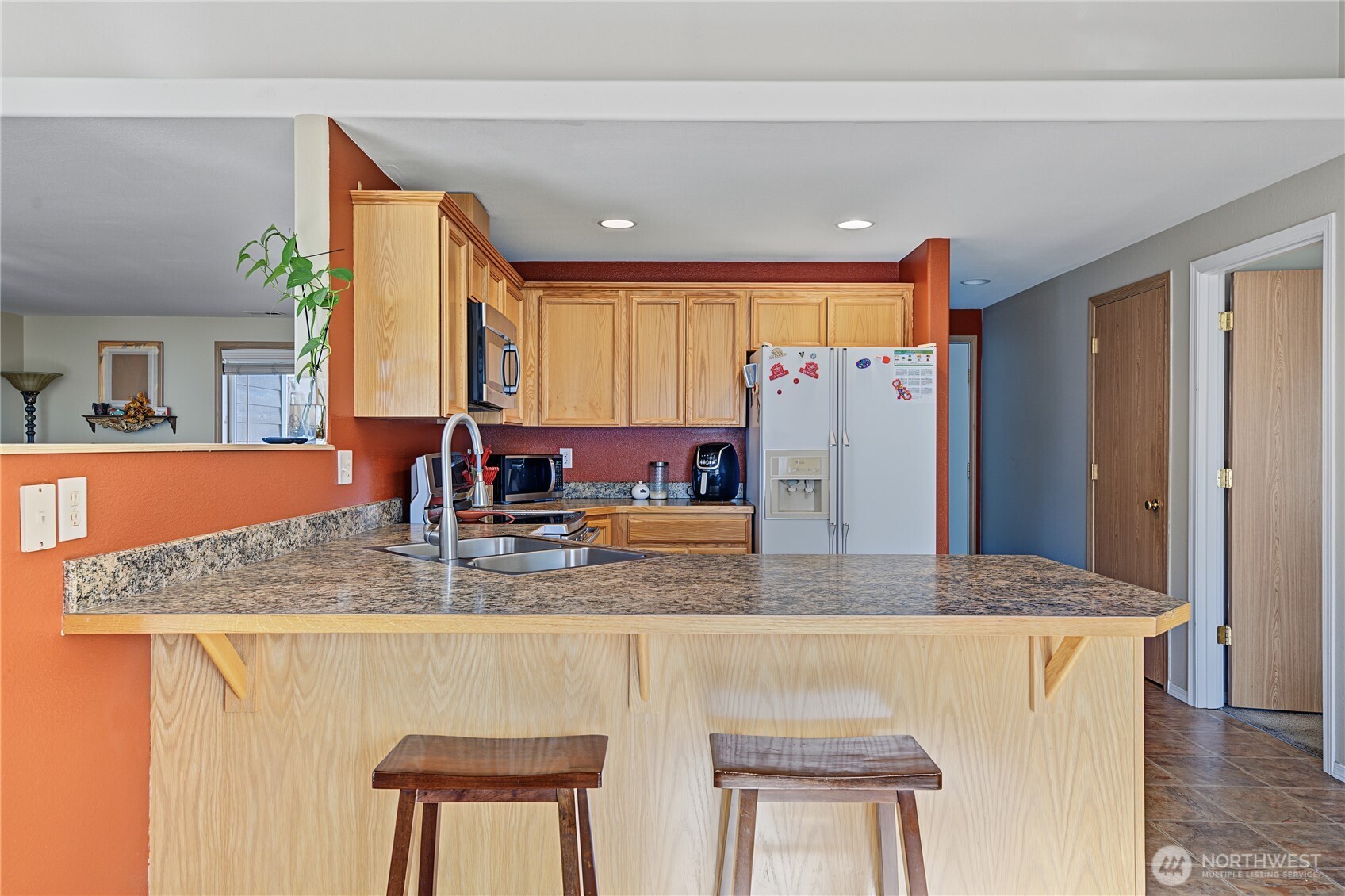 216 N Tamer Lane Property Photo 11