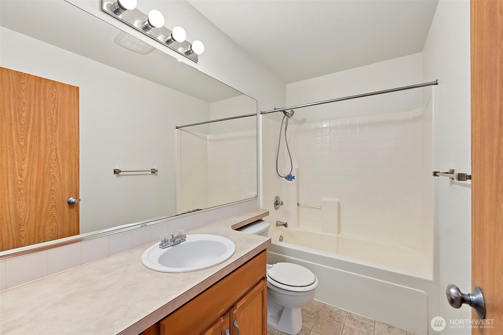 18614 84th Avenue Ct Property Photo 18