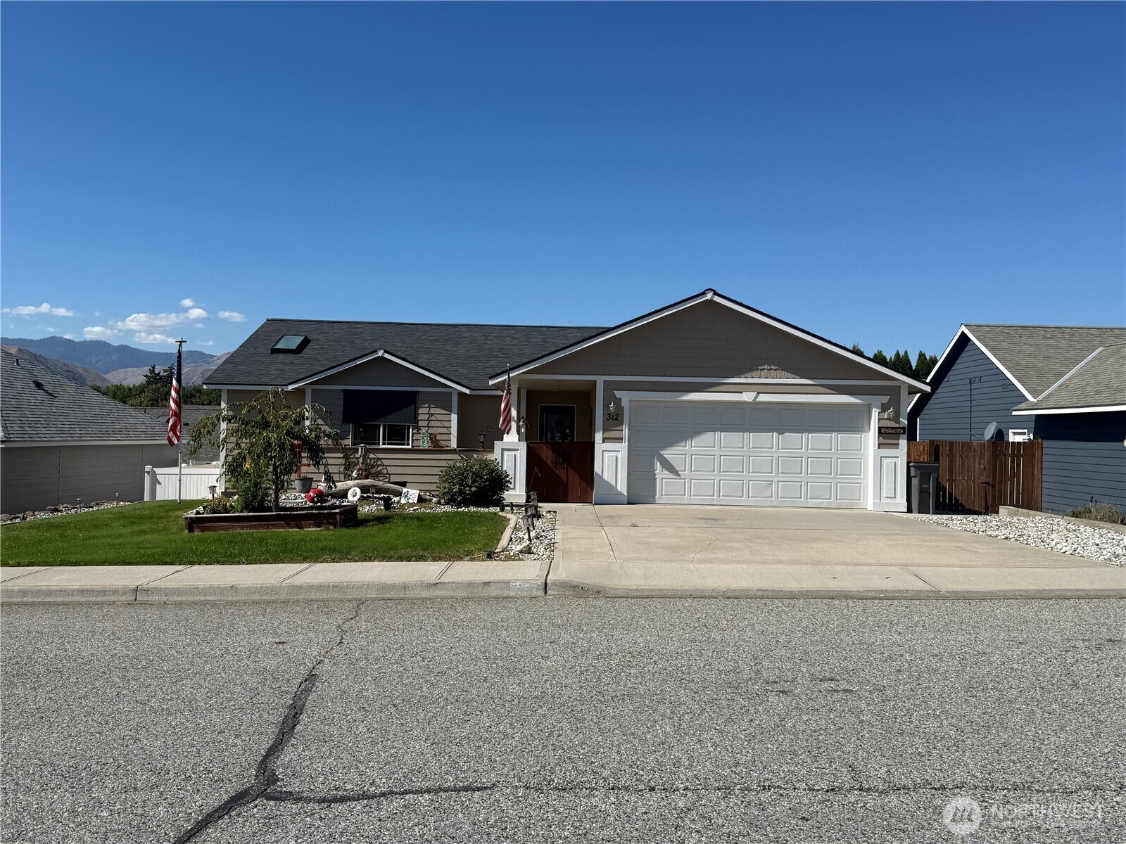 312 S Mary Avenue Property Photo 1