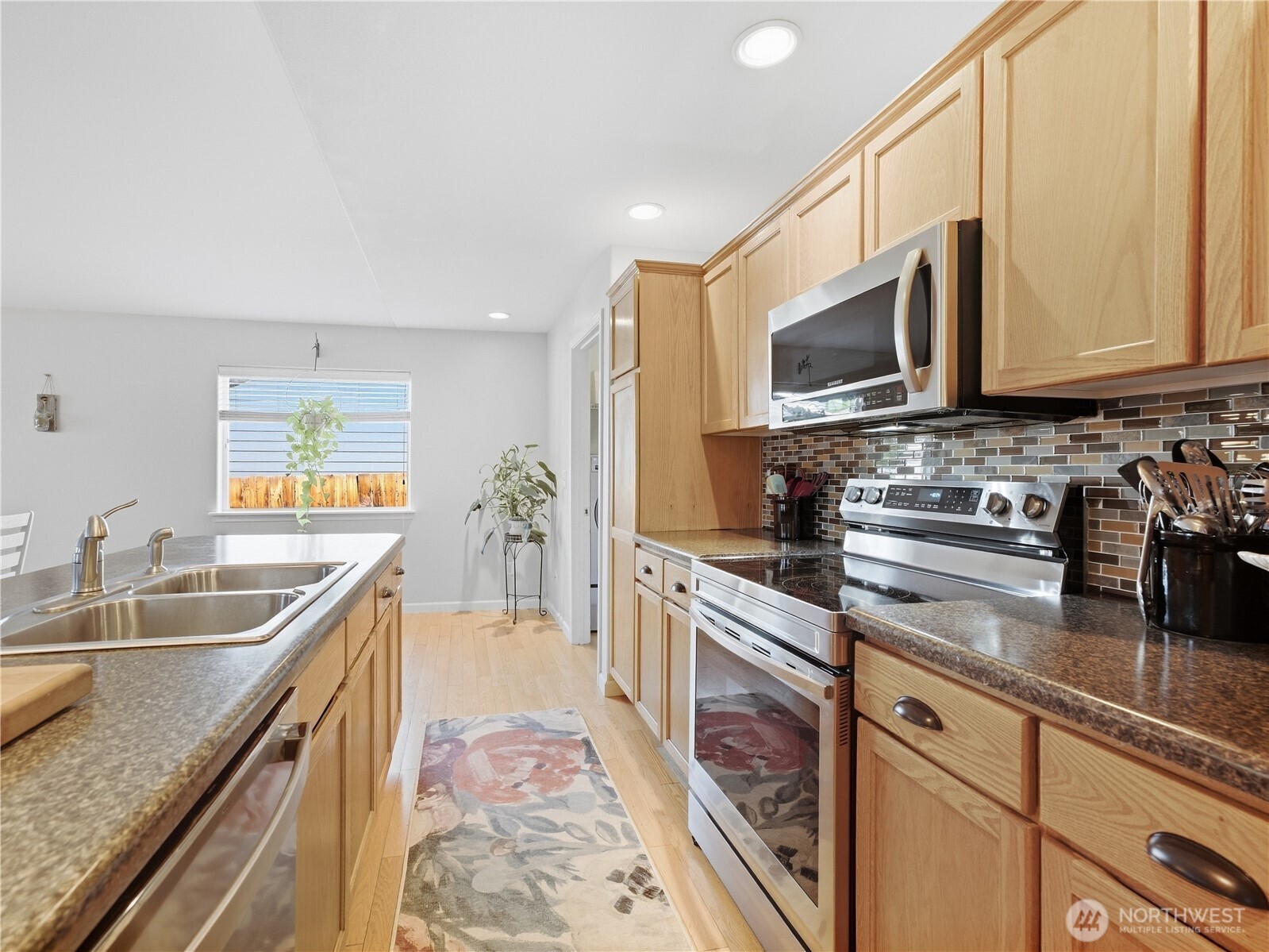 312 S Mary Avenue Property Photo 16