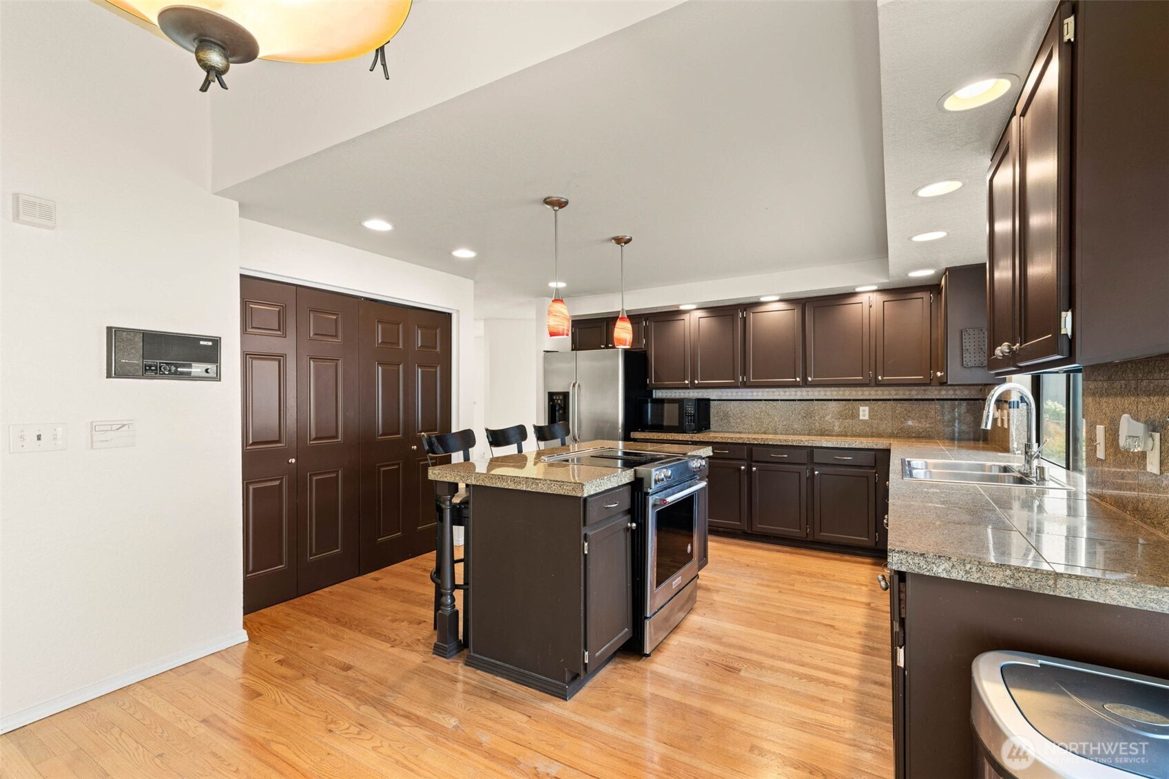 4101 Browns Point Boulevard Property Photo 13