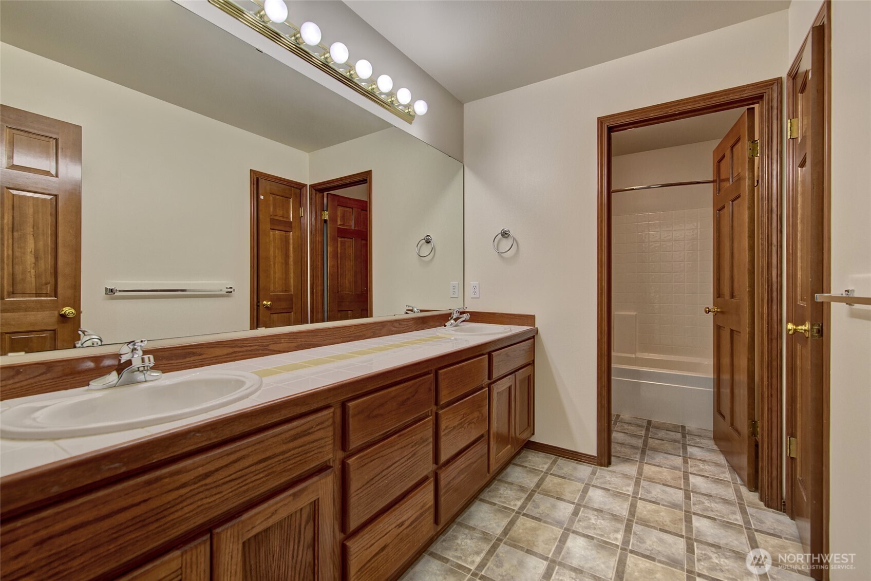 10117 159th Avenue Property Photo 24