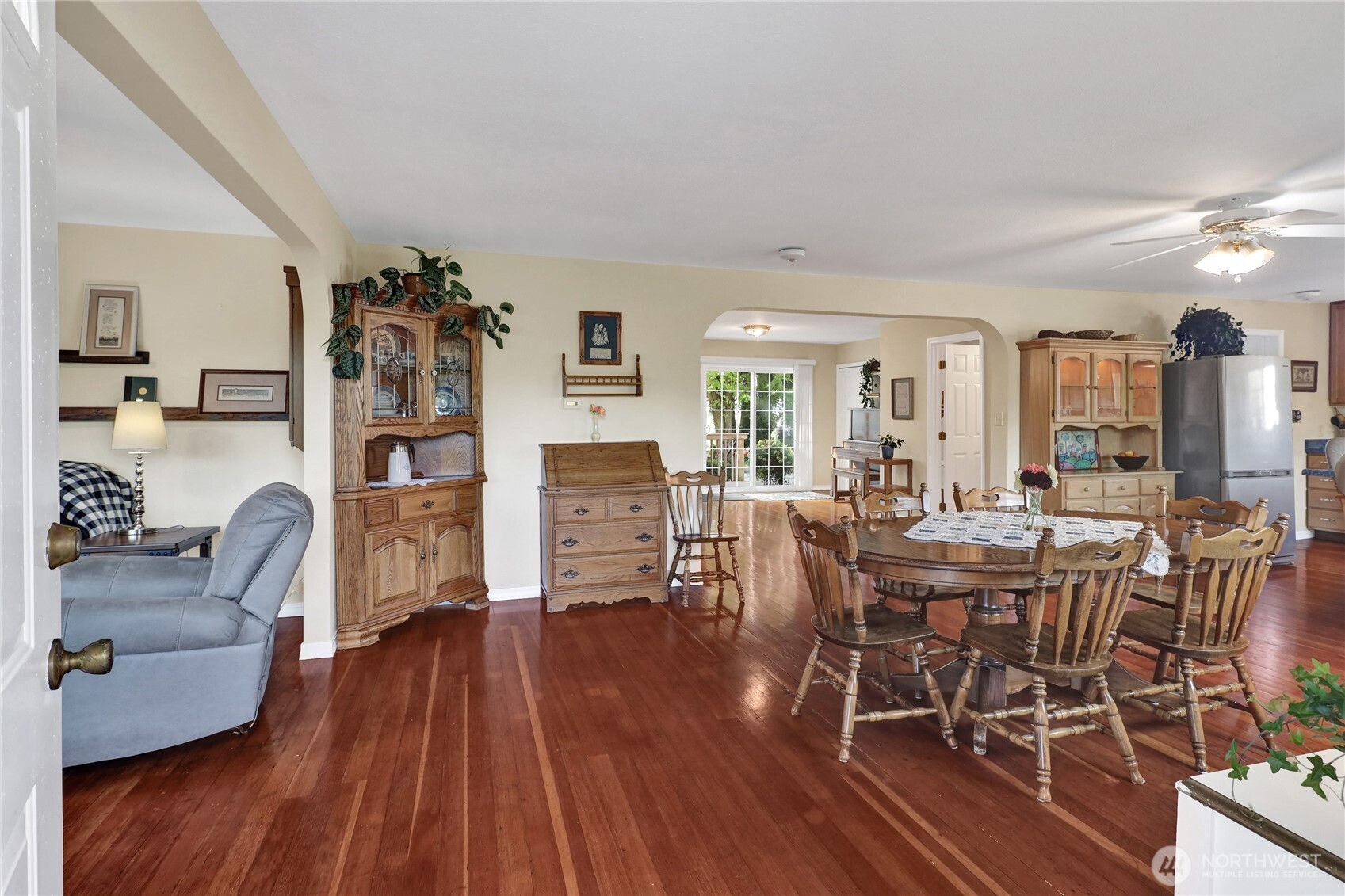 8799 N Telegraph Road Property Photo 11