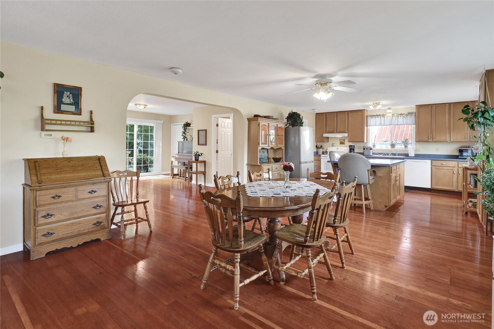 8799 N Telegraph Road Property Photo 12