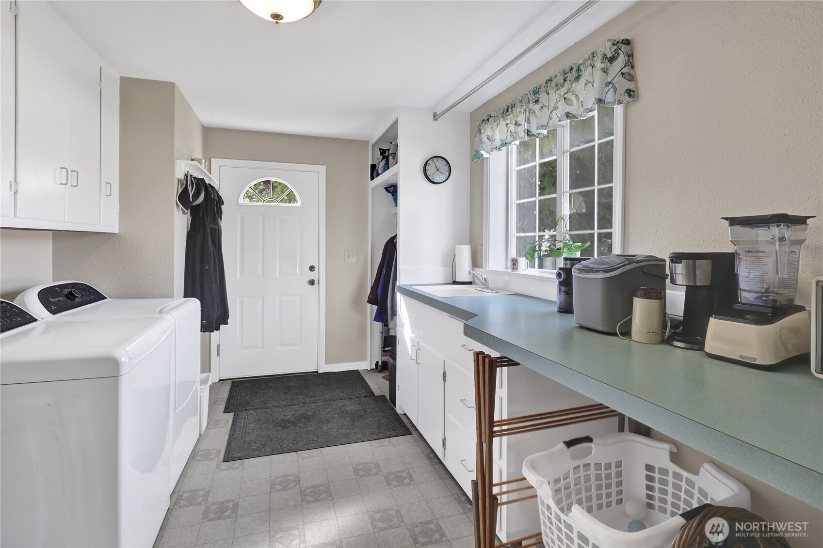 8799 N Telegraph Road Property Photo 16