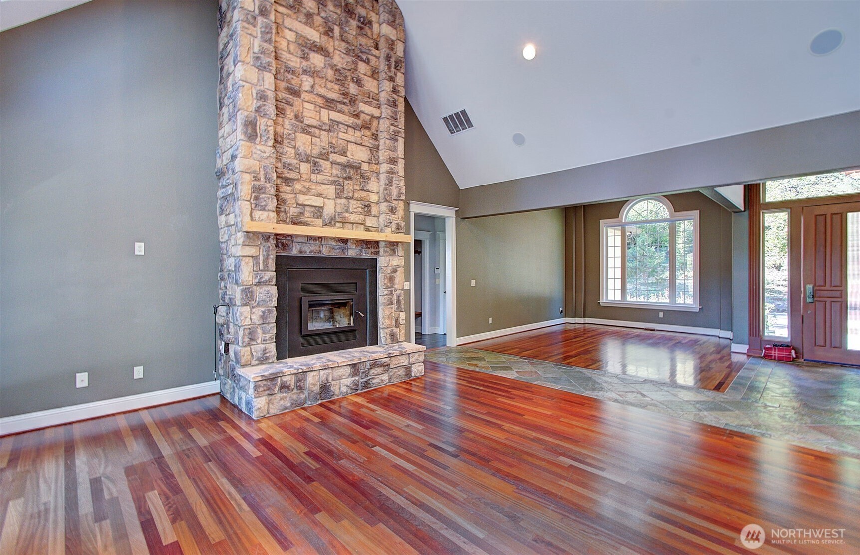 35601 Ne Ammeter Road Property Photo 5