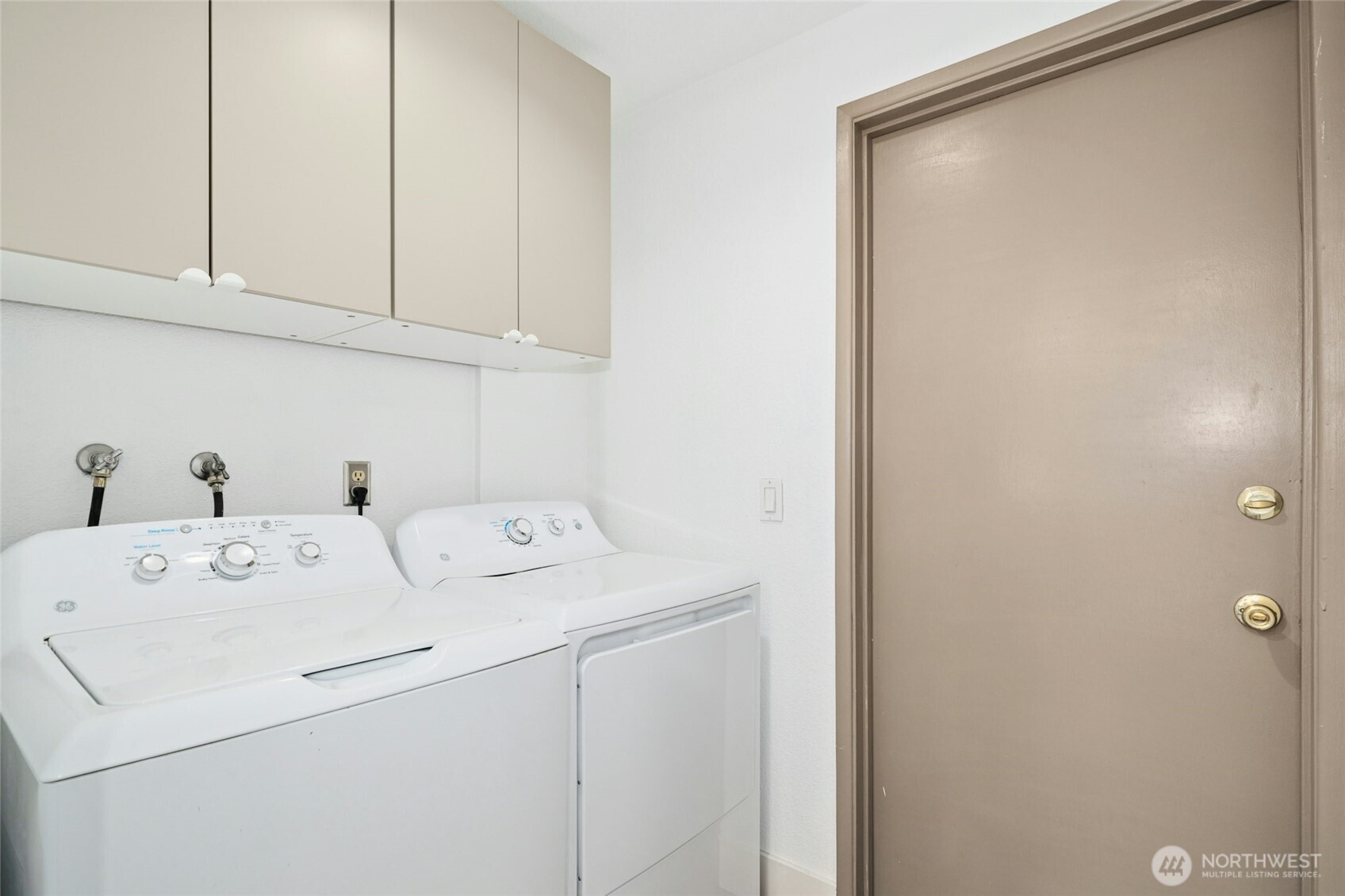 811 Ne 57th Street Property Photo 18