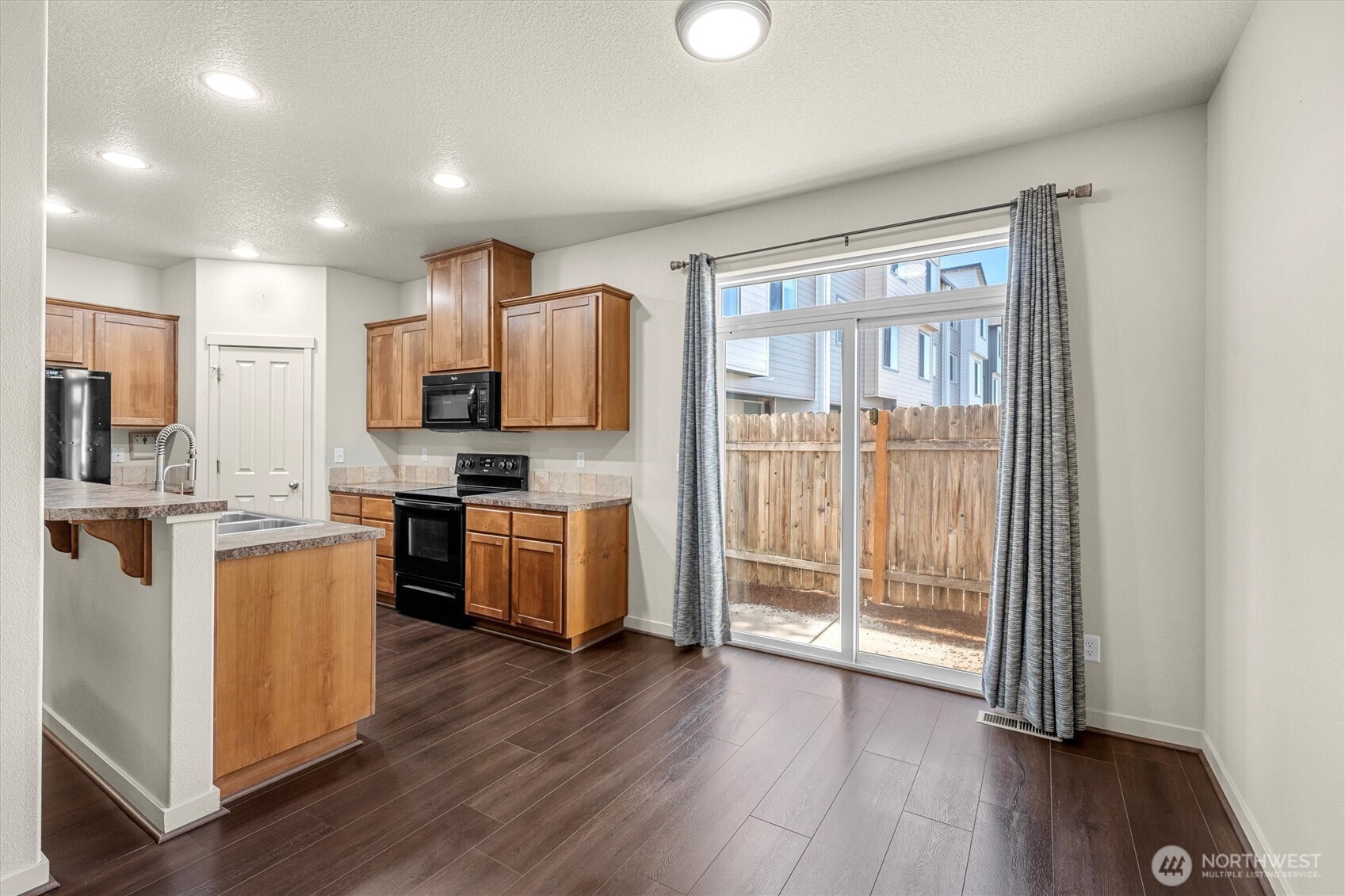 3302 Ne 43rd Place Property Photo 10